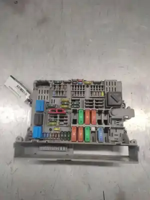 Pezzo di ricambio per auto di seconda mano SCATOLA RELÈ/FUSIBILI per BMW SERIE 1 BERLINA (E81/E87)  Riferimenti OEM IAM 690662103  
