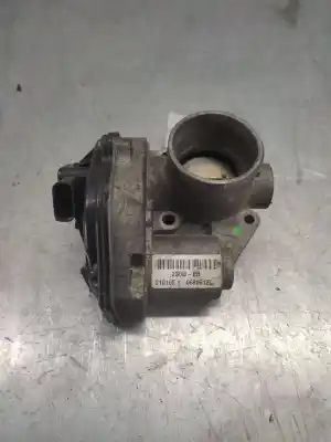 Peça sobressalente para automóvel em segunda mão borboleta de admissão por ford focus berlina (cap) ambiente (d) referências oem iam 2s6u9e927d  