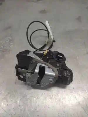Peça sobressalente para automóvel em segunda mão fechadura da porta dianteira direita por toyota rav 4 (a3) luna referências oem iam 