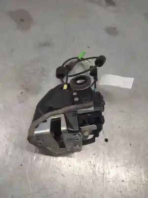 Peça sobressalente para automóvel em segunda mão fechadura da porta traseira esquerda por toyota rav 4 (a3) luna referências oem iam 