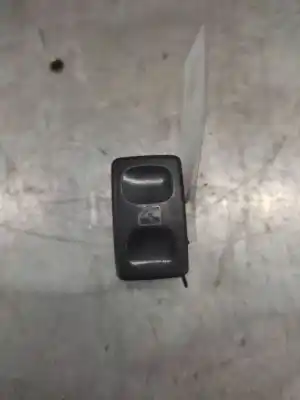 Pièce détachée automobile d'occasion COMMANDE DE LÈVE VITRE AVANT DROIT pour SEAT IBIZA (6K)  Références OEM IAM   6 PINS