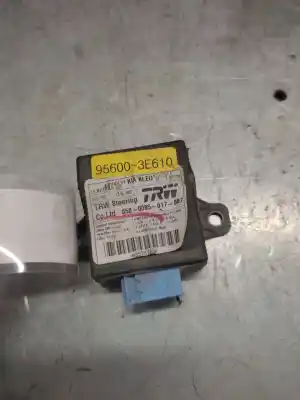 Pezzo di ricambio per auto di seconda mano Modulo Elettronico per KIA SORENTO I (JC) 2.5 CRDi Riferimenti OEM IAM 956003E610   Pezzo di ricambio per auto di seconda mano Modulo Elettronico per KIA SORENTO I (JC) 2.5 CRDi Riferimenti OEM IAM 956003E610