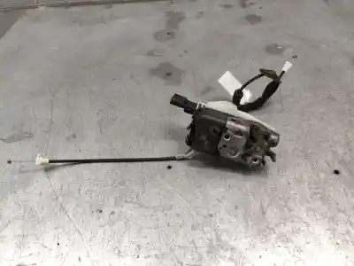 Pezzo di ricambio per auto di seconda mano Serratura Porta Anteriore Destra per CITROEN C3 LX Riferimenti OEM IAM 732308 6 PINS 