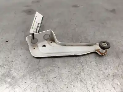 Second-hand car spare part hinge for dacia dokker essential oem iam references 777957489r