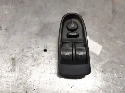 Автозапчастина б/у передні вікний вмикач для IVECO DAILY IV CAJA/CHASIS 70C17 70C17 /P Посилання на OEM IAM   
