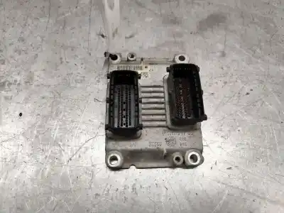 Pièce détachée automobile d'occasion CALCULATEUR MOTEUR ECU pour OPEL ASTRA H BERLINA  Références OEM IAM 55558787  