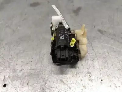 Second-hand car spare part left front door lock for dacia dokker essential oem iam references   2 pins