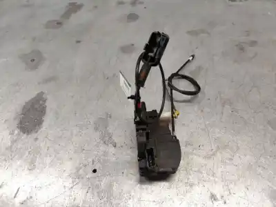 Second-hand car spare part left front door lock for nissan note (e11e) acenta oem iam references   3 pins