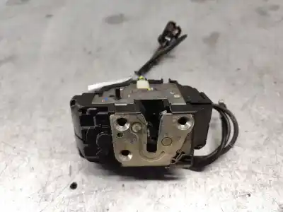Peça sobressalente para automóvel em segunda mão fechadura da porta traseira direita por nissan note (e11e) acenta referências oem iam 3 pins