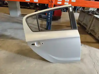 Recambio de automóvil de segunda mano de PUERTA TRASERA DERECHA para HYUNDAI I20  referencias OEM IAM   