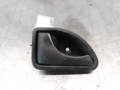 Автозапчасти б/у левая передняя внутренняя ручка за RENAULT KANGOO (F/KC0) 1.5 dCi Diesel ссылки OEM IAM   