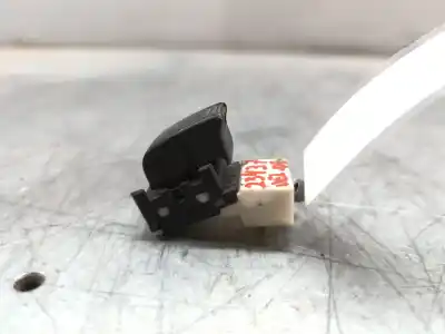Second-hand car spare part right front power window switch for opel agila básico oem iam references   5 pins