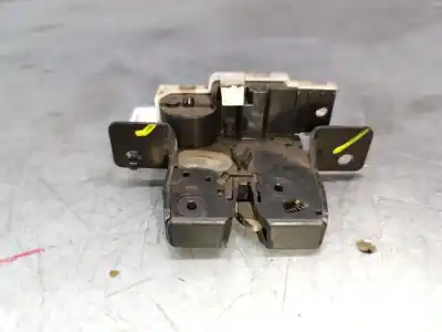 Second-hand car spare part trunk lock for renault clio iii dynamique oem iam references   4 pins
