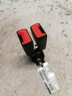 Tweedehands auto-onderdeel riemhaak rechts achter voor ford focus lim. (cb4) titanium oem iam-referenties 4m51a613k21aa