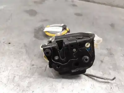 Peça sobressalente para automóvel em segunda mão Fechadura Da Porta Traseira Direita por AUDI A4 BERLINA (8E) 1.9 TDI Referências OEM IAM   7 PINS