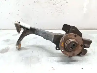 Pièce détachée automobile d'occasion MOYEU DE ROUE AVANT DROITE pour VOLKSWAGEN PASSAT BERLINA (3B2)  Références OEM IAM 8D0407258AC  