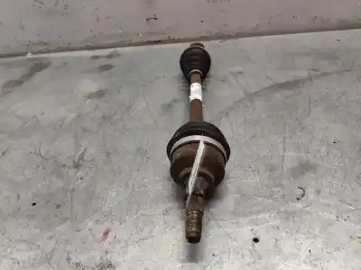 Peça sobressalente para automóvel em segunda mão transmissão dianteira esquerda por peugeot 207 1.4 hdi referências oem iam   