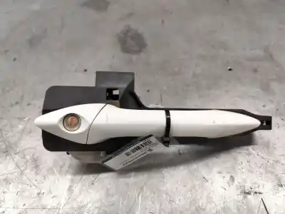 Pezzo di ricambio per auto di seconda mano maniglia esterna anteriore sinistra per hyundai i30 (gd) 1.6 crdi riferimenti oem iam 