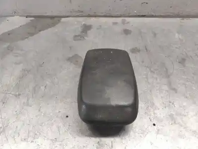 Pezzo di ricambio per auto di seconda mano bracciolo centrale per hyundai i30 (gd) 1.6 crdi riferimenti oem iam 