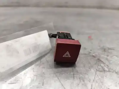 Peça sobressalente para automóvel em segunda mão Interruptor 4 Piscas - Emergência por PEUGEOT PARTNER TEPEE 1.6 BLUEHDI 100 Referências OEM IAM 96583113KR 3 PINS 
