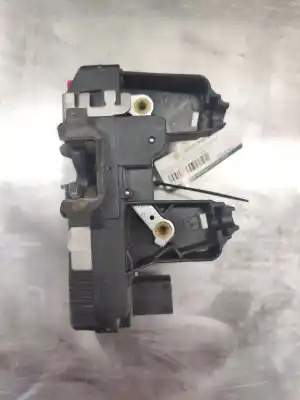 Peça sobressalente para automóvel em segunda mão fechadura da porta do lado direito por renault trafic ii furgón (fl) 1.9 dci 100 (fl0c) referências oem iam 8200004410  
