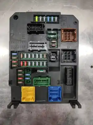 Second-hand car spare part fuse box unit for peugeot 508 allure hybrid4 oem iam references 9664992380