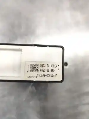 Peça sobressalente para automóvel em segunda mão botão / interruptor elevador vidro traseiro direito por mazda cx-5 (kf) 2.2 d referências oem iam 5ab-00611a02  