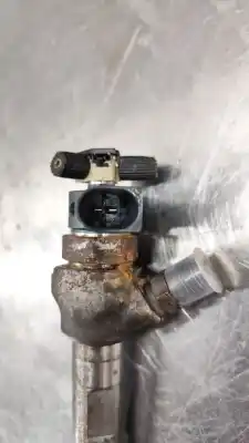 Pezzo di ricambio per auto di seconda mano iniettore per audi a3 (8v1, 8vk) 2.0 tdi quattro riferimenti oem iam 04l130277ac 0445110469 