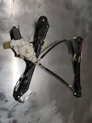 Peça sobressalente para automóvel em segunda mão elevador de vidros dianteira esquerda por bmw 1 (e81) 118 d referências oem iam 7067795s