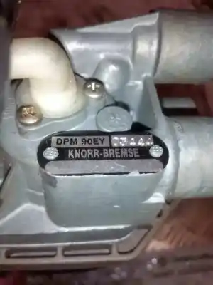 Pièce détachée automobile d'occasion levier de frein a main pour iveco stralis (as) fsa t / fp lt 4x2 gran espacio références oem iam dpm90ey  03444