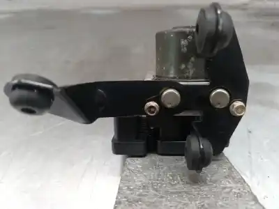 Peça sobressalente para automóvel em segunda mão abs por mazda 3 berlina (bk) 1.6 vvt active referências oem iam 3m512m110ca  