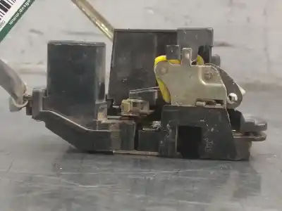 Second-hand car spare part FRONT RIGHT DOOR LOCK for KIA CARENS  OEM IAM references   