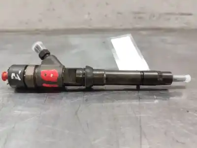 Second-hand car spare part INJECTOR for IVECO DAILY CONFIG. PAQUETERÍA Cabina simple 35S... batalla 3750 OEM IAM references 504088755  