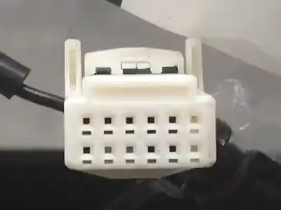 Peça sobressalente para automóvel em segunda mão volante por hyundai i30 (gd) 1.6 crdi referências oem iam   