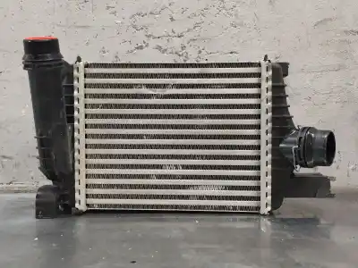Recambio de automóvil de segunda mano de INTERCOOLER para RENAULT CAPTUR I (J5_, H5_) 1.5 dCi 90 referencias OEM IAM 144961381R  
