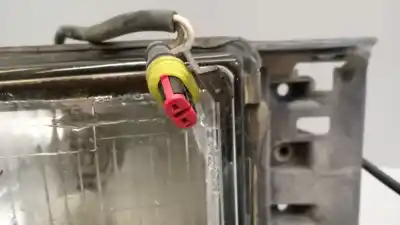 Second-hand car spare part right headlight for iveco eurotech cursor (mh) 7.8 diesel oem iam references   