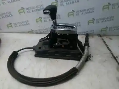 Pezzo di ricambio per auto di seconda mano leva del cambio per volkswagen golf iv berlina (1j1) avu riferimenti oem iam 1j0713123a  