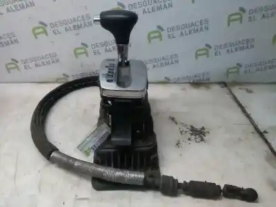 Pezzo di ricambio per auto di seconda mano leva del cambio per volkswagen golf iv berlina (1j1) avu riferimenti oem iam 1j0713123a  