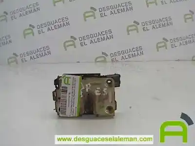 Second-hand car spare part FRONT RIGHT DOOR LOCK for RENAULT R 19 BERL. CON PORTÓN (B/C53)  OEM IAM references 7701031778  