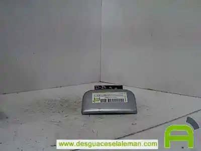 Pièce détachée automobile d'occasion POIGNÉE DE PORTE AVANT DROITE pour PEUGEOT 106 (S2)  Références OEM IAM 9101J5  
