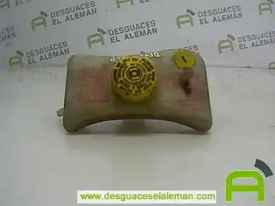 Pièce détachée automobile d'occasion RÉSERVOIR DE LIQUIDE DE DIRECTION ASSISTÉE pour VOLKSWAGEN PASSAT BERLINA (3B3)  Références OEM IAM 3B0422371  