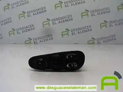 Автозапчастина б/у ПЕРЕДНІ ВІКНИЙ ВМИКАЧ для HYUNDAI COUPE (RD)  Посилання на OEM IAM 9357027000  