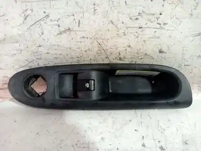 Second-hand car spare part Right Front Power Window Switch for RENAULT CLIO II FASE II (B/CB0) K9K A7 OEM IAM references   