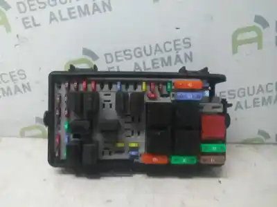 Recambio de automóvil de segunda mano de Caja Reles / Fusibles para OPEL CORSA D D-Z13DTH referencias OEM IAM 13217394EH  