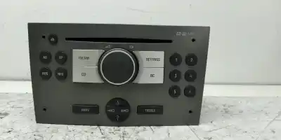 İkinci el araba yedek parçası SES SISTEMI / RADYO CD için OPEL ASTRA H BERLINA Z17DTL OEM IAM referansları 13154304  