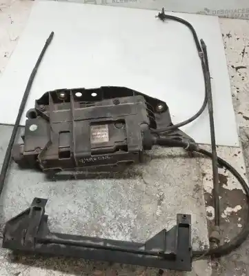 Second-hand car spare part ELECTRIC PARKING BRAKE for RENAULT SCENIC II (JM) K9K722 OEM IAM references 8200311379  