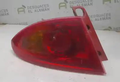 Recambio de automóvil de segunda mano de PILOTO TRASERO IZQUIERDO para SEAT LEON (1P1) BXF referencias OEM IAM   
