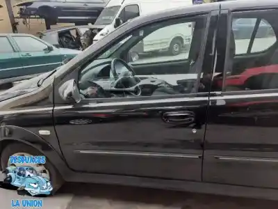 Second-hand car spare part left front door for tata indica d 1.4 (v2) oem iam references   