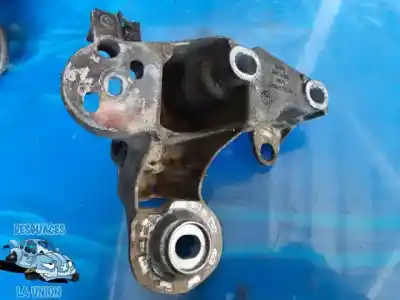 Second-hand car spare part right engine support for audi a6 berlina (4b2) 2.4 (100kw) oem iam references 4b0199352b  4b0199352 b