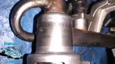 Автозапчасти б/у рампа инжектора за audi a4 b6 (8e2) 2.0 ссылки oem iam 58133681  058133681